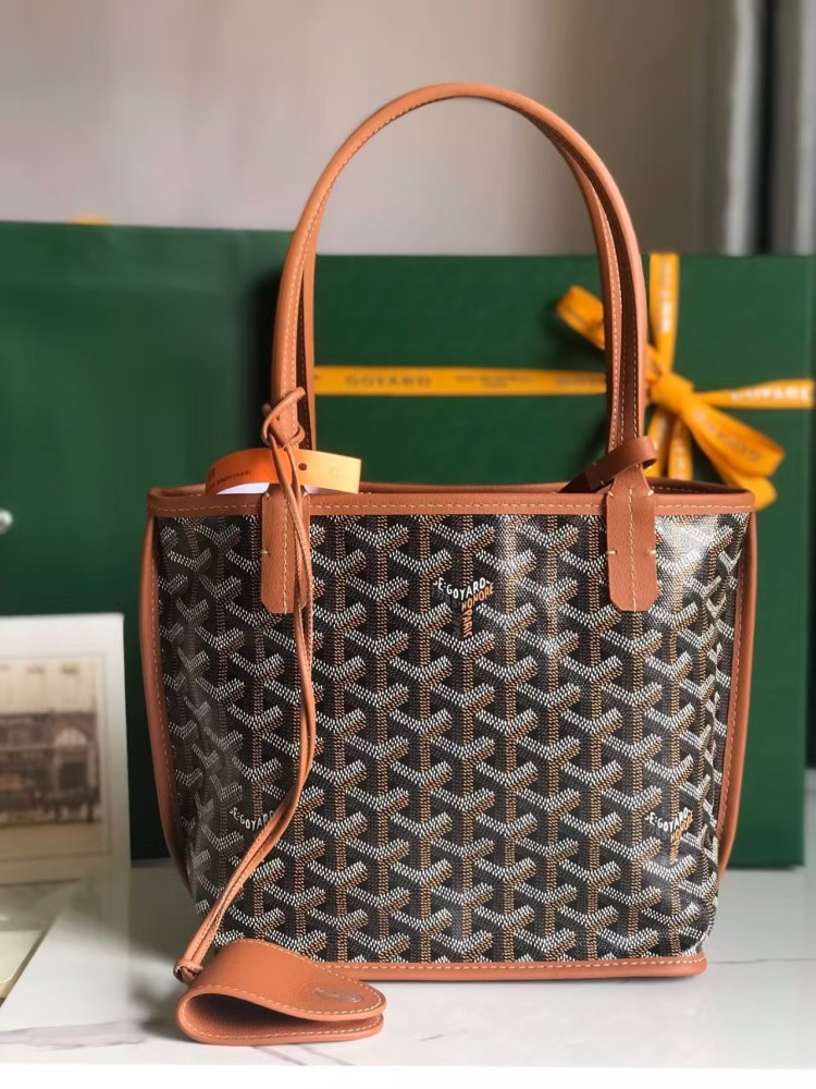 GOYARD