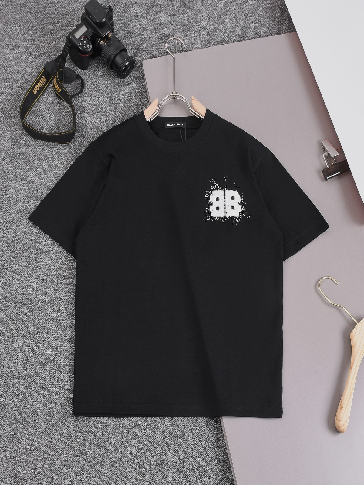 BALENCIAGA