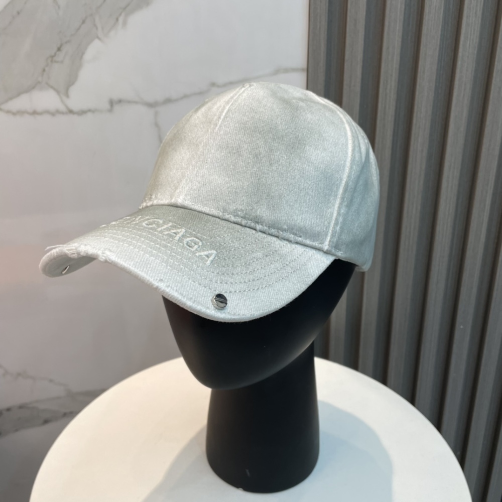 BALENCIAGA