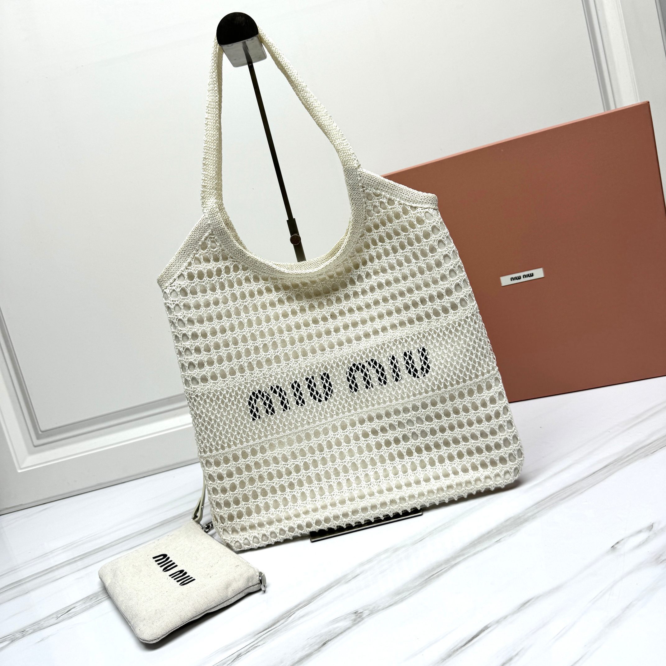 MIU MIU