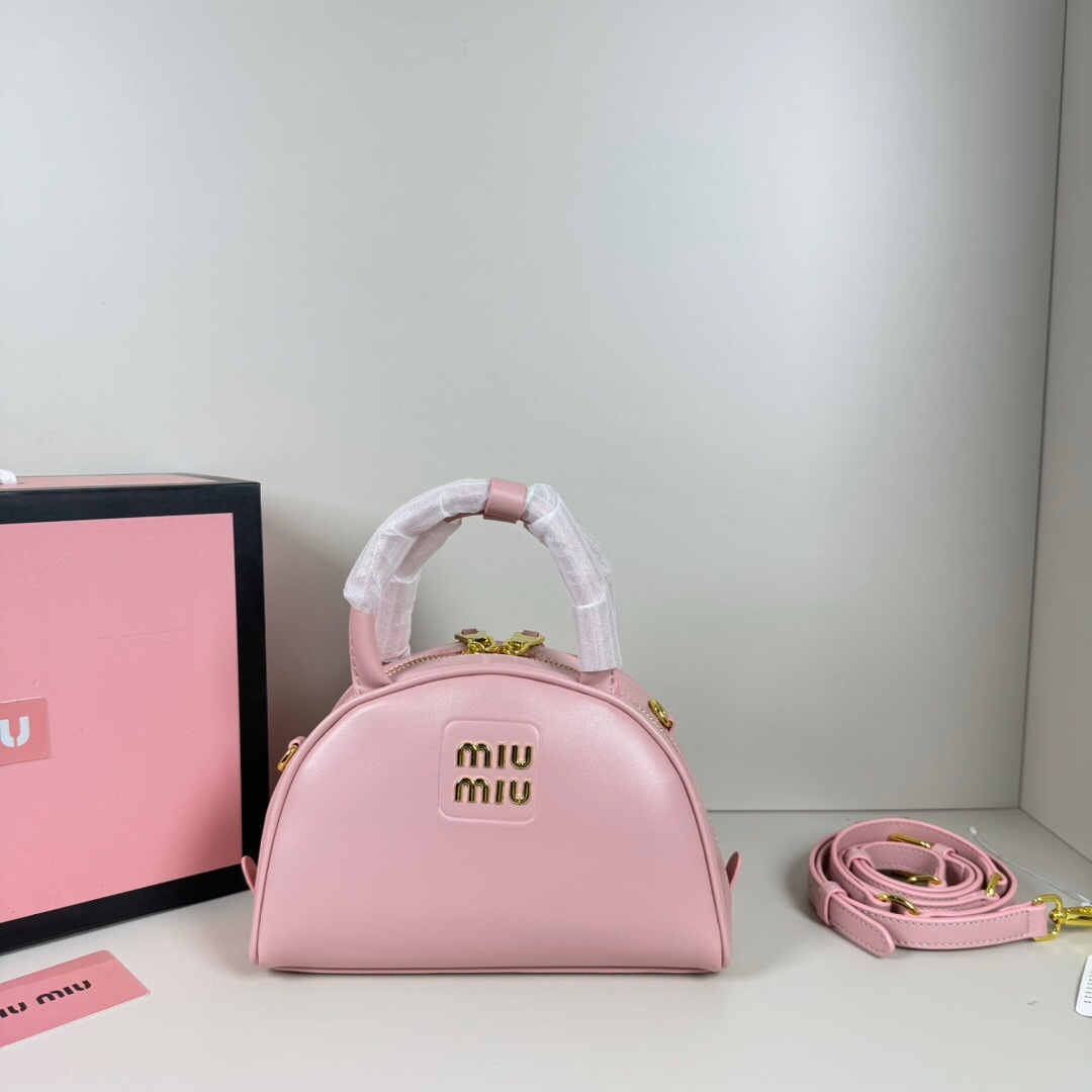 MIU MIU