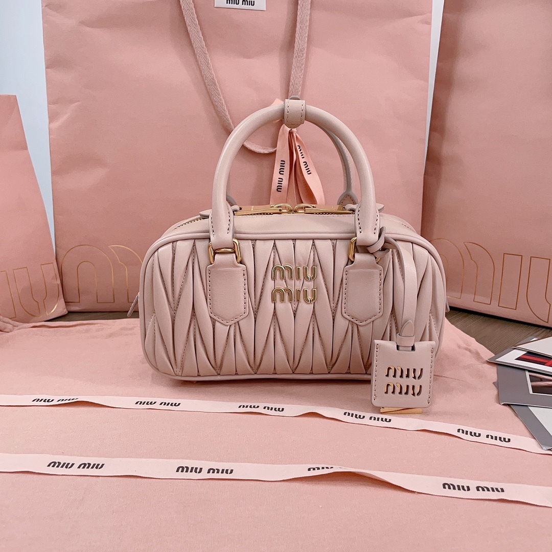 MIU MIU