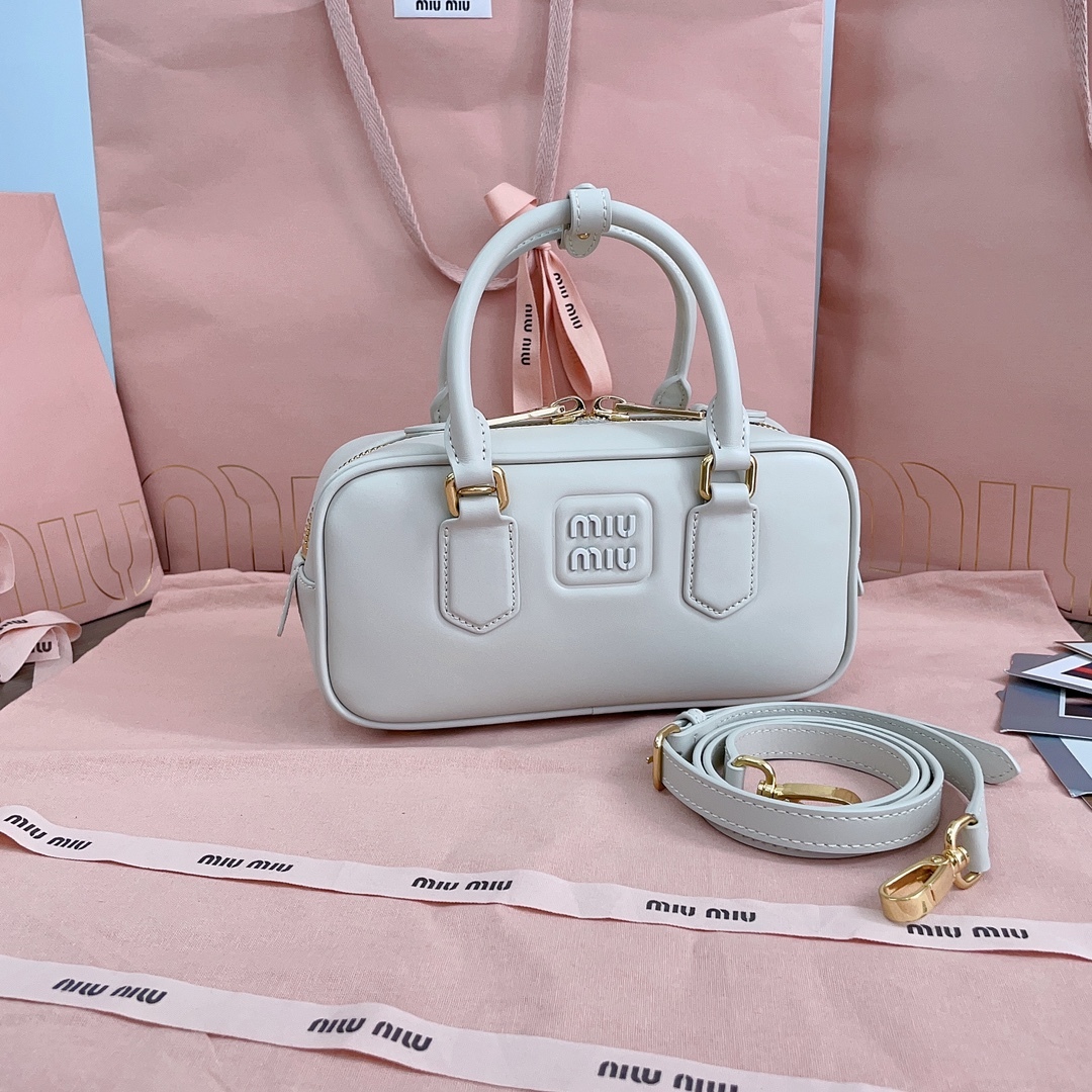 MIU MIU