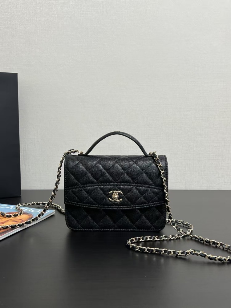 Chanel  25C