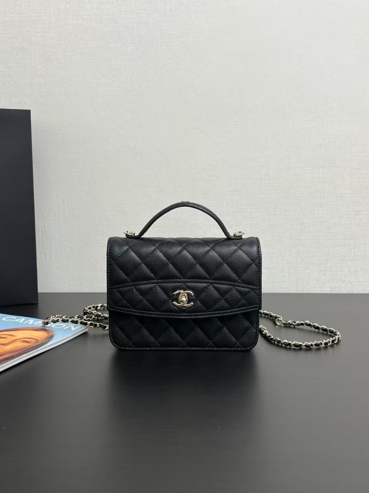Chanel  25C