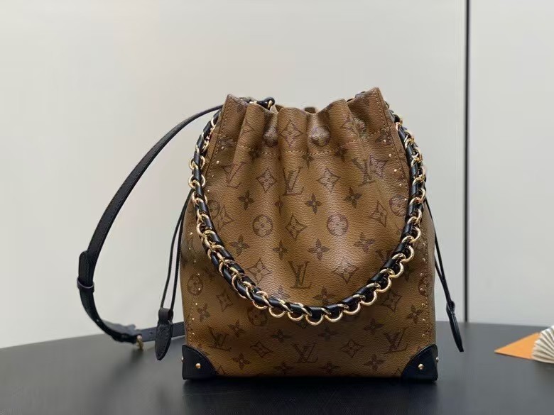 LV   NOE TRUNK