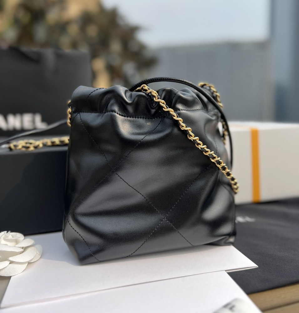 Chanel 22 bags gold