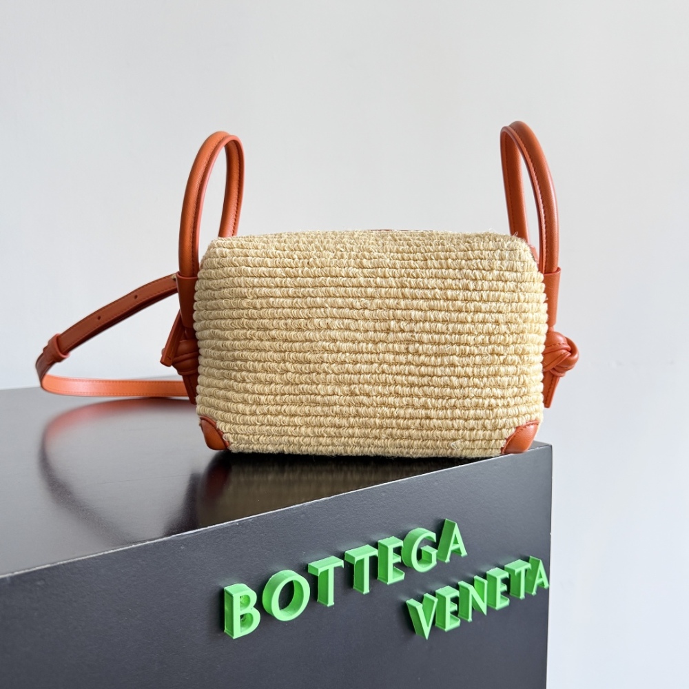 BOTTEGA VENETA