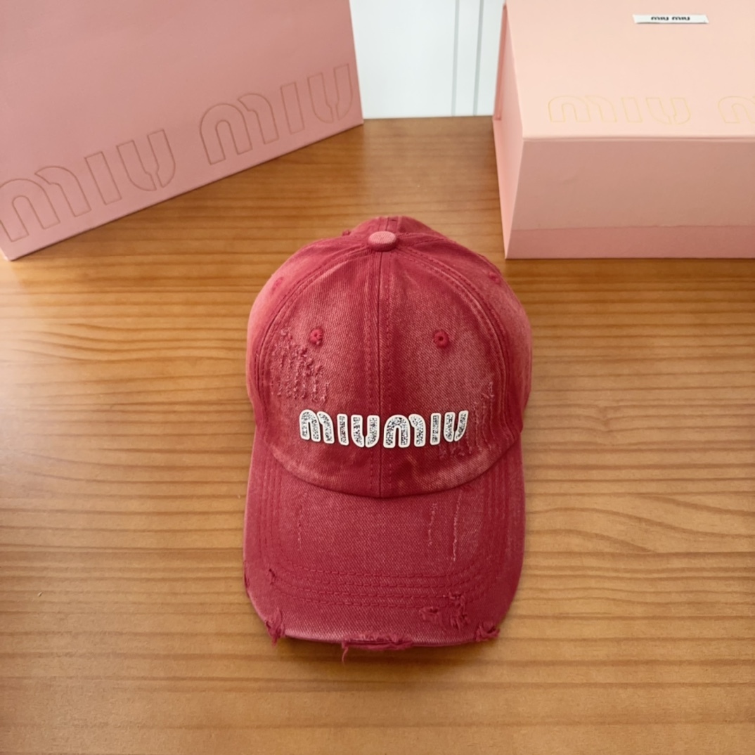 MIUMIU
