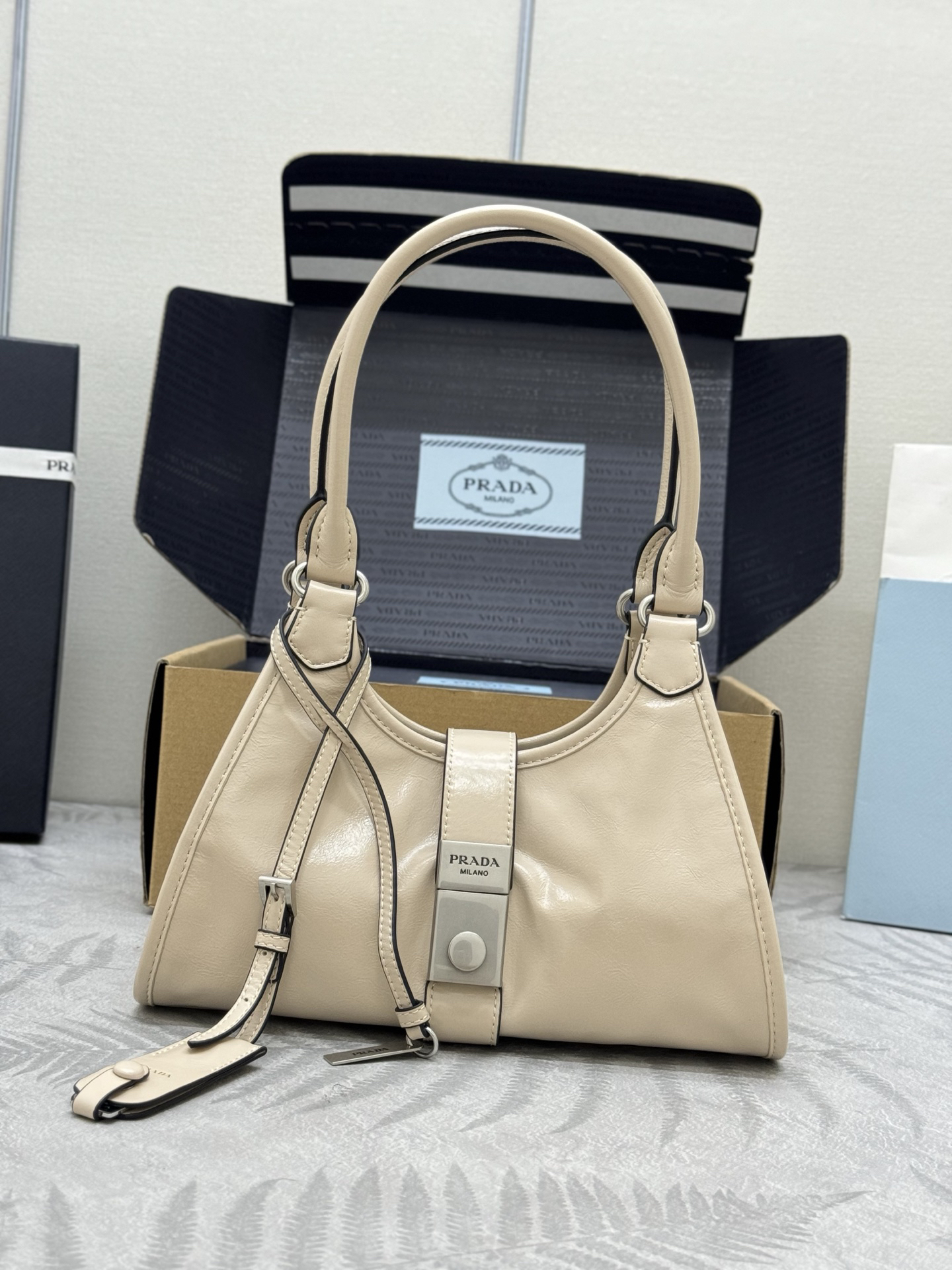 PRADA