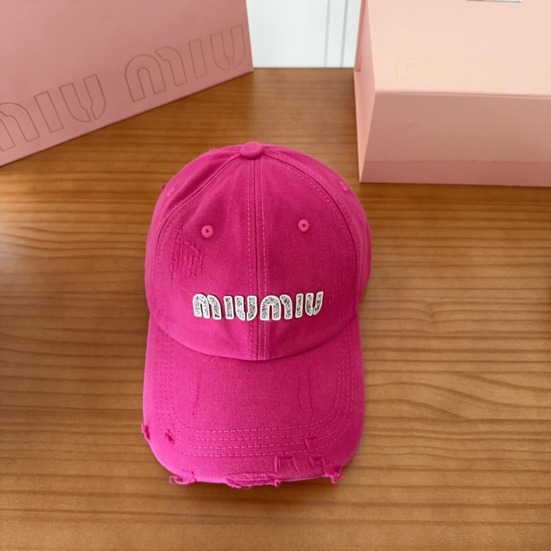 MIUMIU