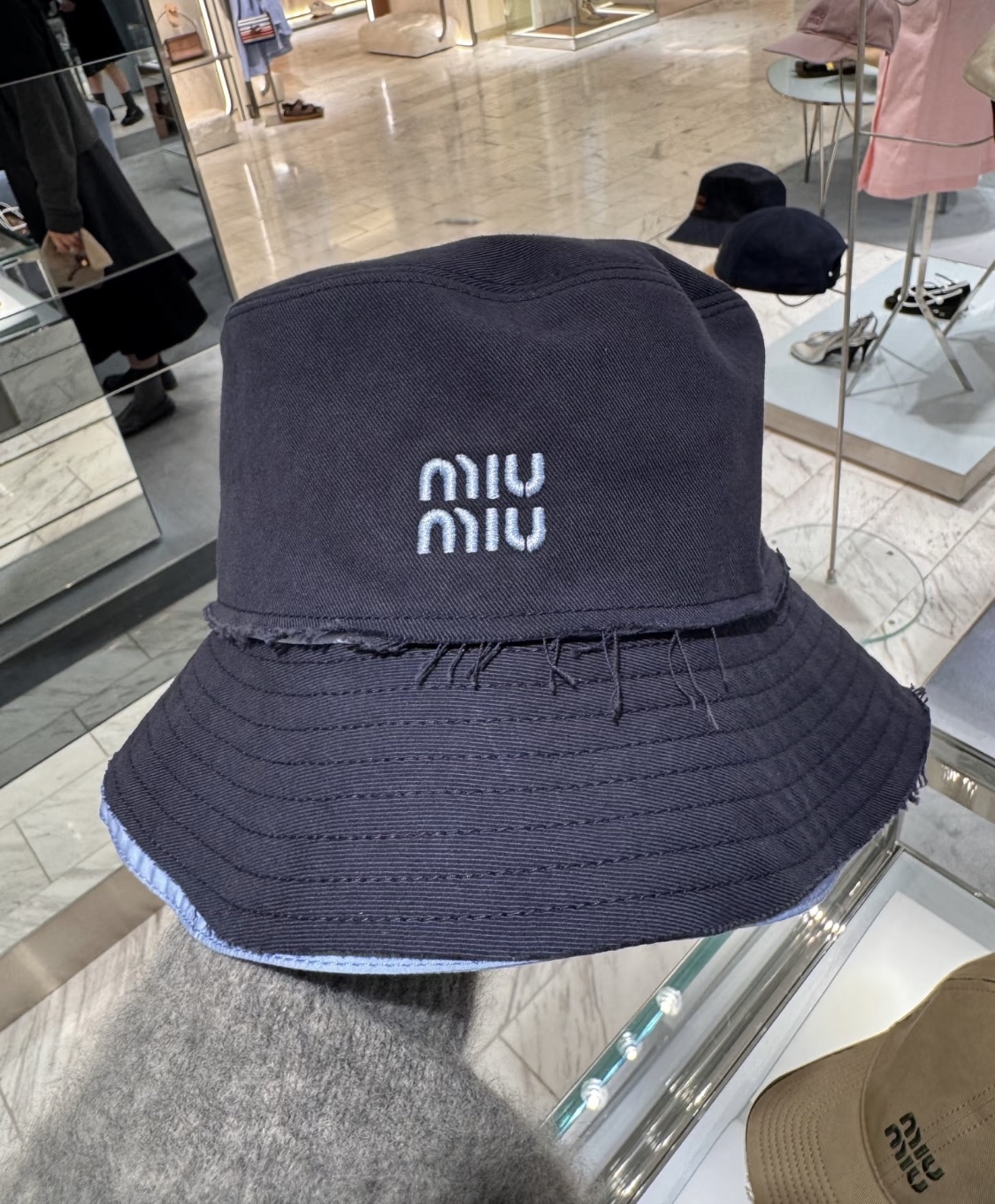 MIUMIU