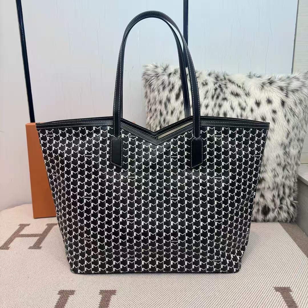 MOYNAT PARIS