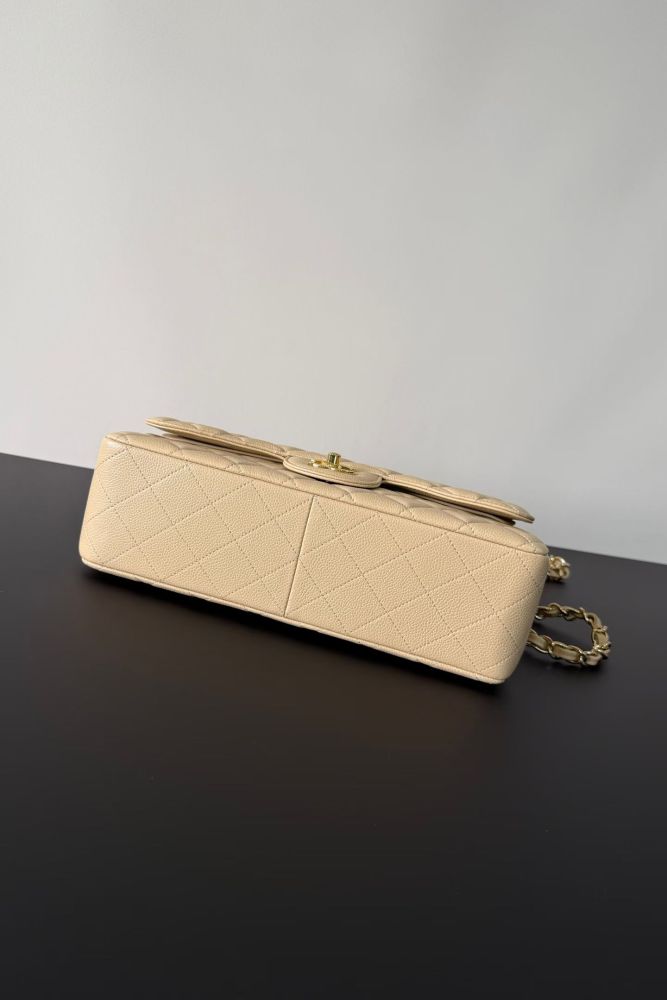 chanel Classic flap bag