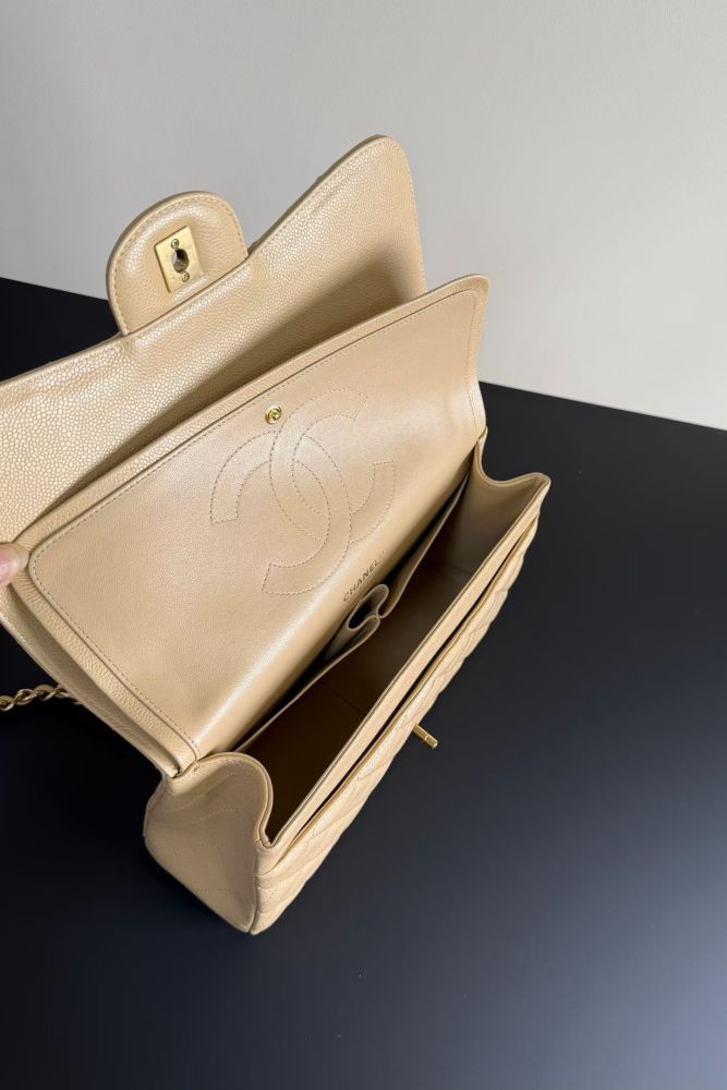 chanel Classic flap bag