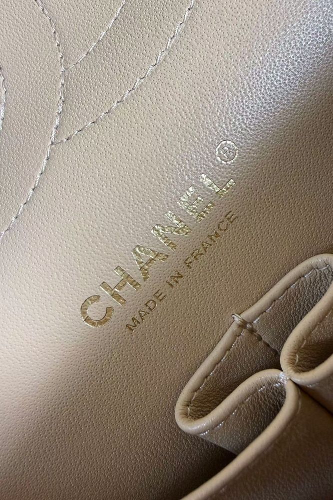 chanel Classic flap bag