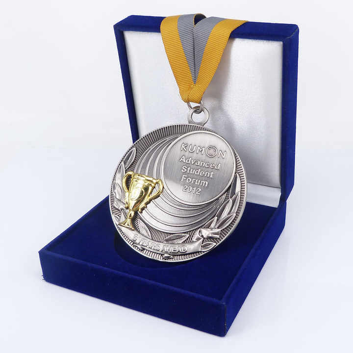 Marathon Running Medals Custom Logo Souvenir Trophies and Medals Zinc Alloy Metal Custom 3D Custom Design Your Own Medal Sports