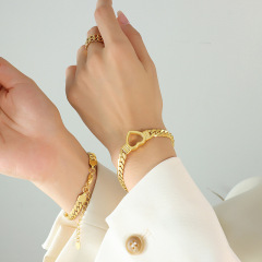 European and American fashion retro irregular wide design titanium steel metal hollow heart necklace bracelet