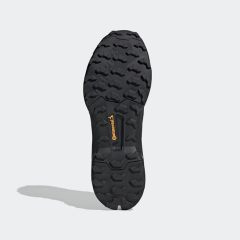 Mountaineering shoes