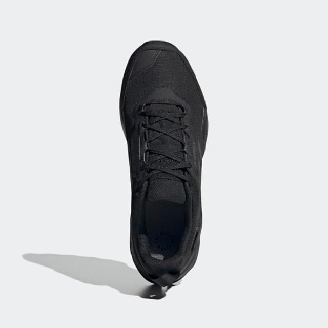 Mountaineering shoes