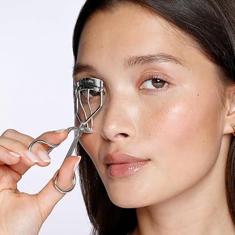 Professional Replaceable Silicone Pad Eyelash Curler, Ergonomic Non-Slip Handle Lash Curler for Long Lasting Curls