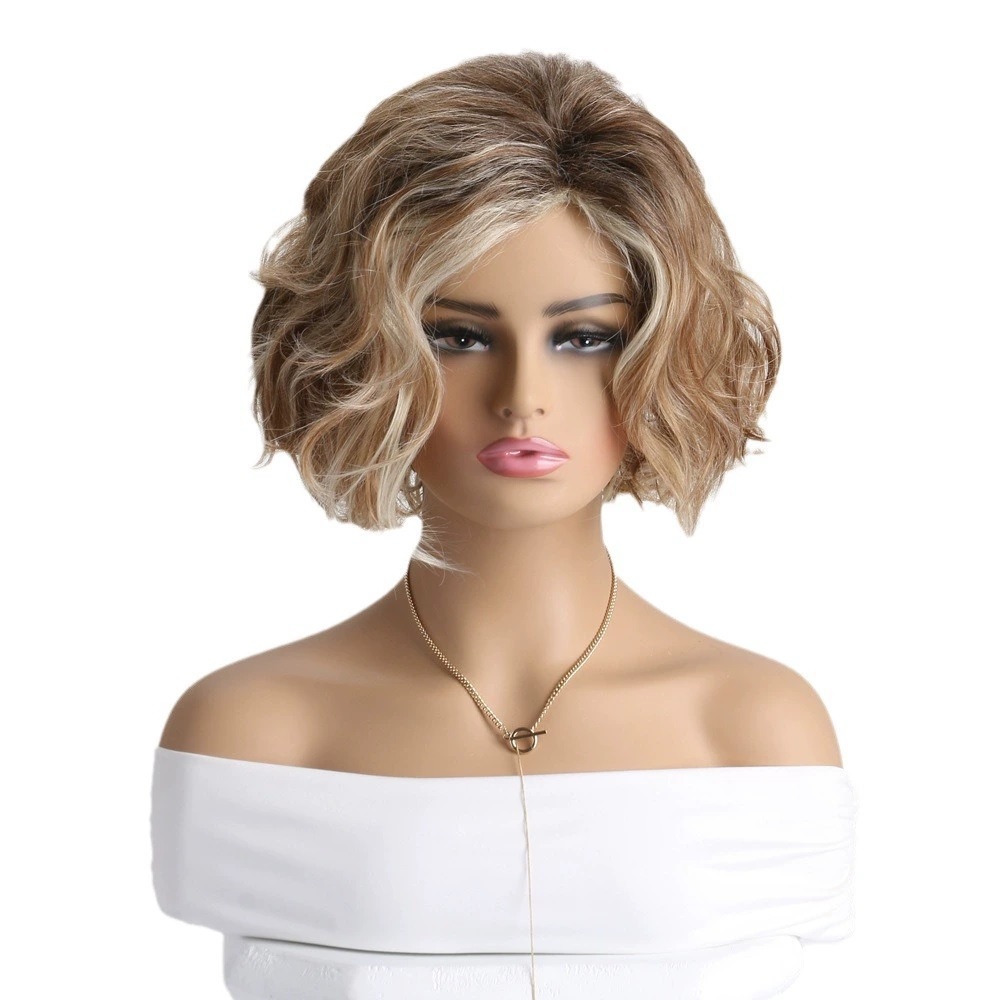 Short blonde  Wigs Synthetic Hair  wig Wavy Curly Wig with Side Part Bangs for Women
