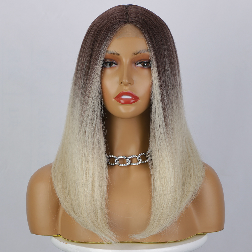 Synthetic Small Lace Wig Cosplay Natural Use Wigs Heat Resistant Wigs For Women Middle Part Glueless Wig for Woman