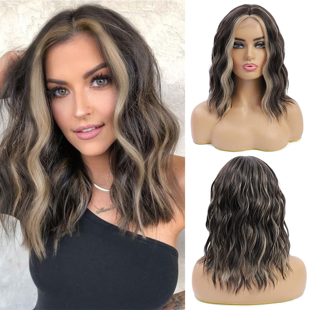 Synthetic Small Lace Wig Cosplay Natural Use Wigs Heat Resistant Wigs For Women Middle Part Glueless Wig for Woman