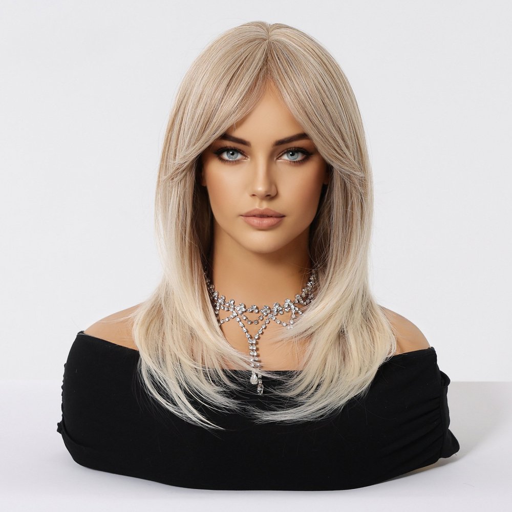 Short Blonde Wigs for Women,ShoulderLength wig with Bangs Synthetic Hair Layered Wigs Heat Resistant Fibre for Daily Party Use