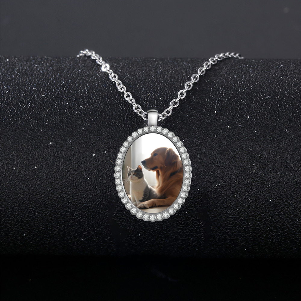Oval Pendant Necklace