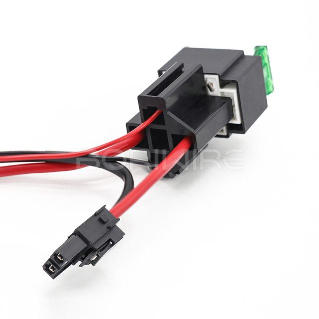 Automotive Customized 30A 12V Relay Wiring Harness with Fuse Electrical Cable Assembly