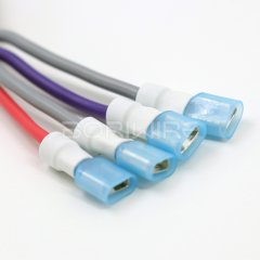 定制UL1017 18AWG电线电缆与连接器卷曲汽车线束套件