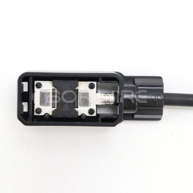 1500V 30A 3Q IP68 太阳能三分体接线盒