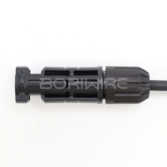 1500V 30A 3Q IP68 太阳能三分体接线盒