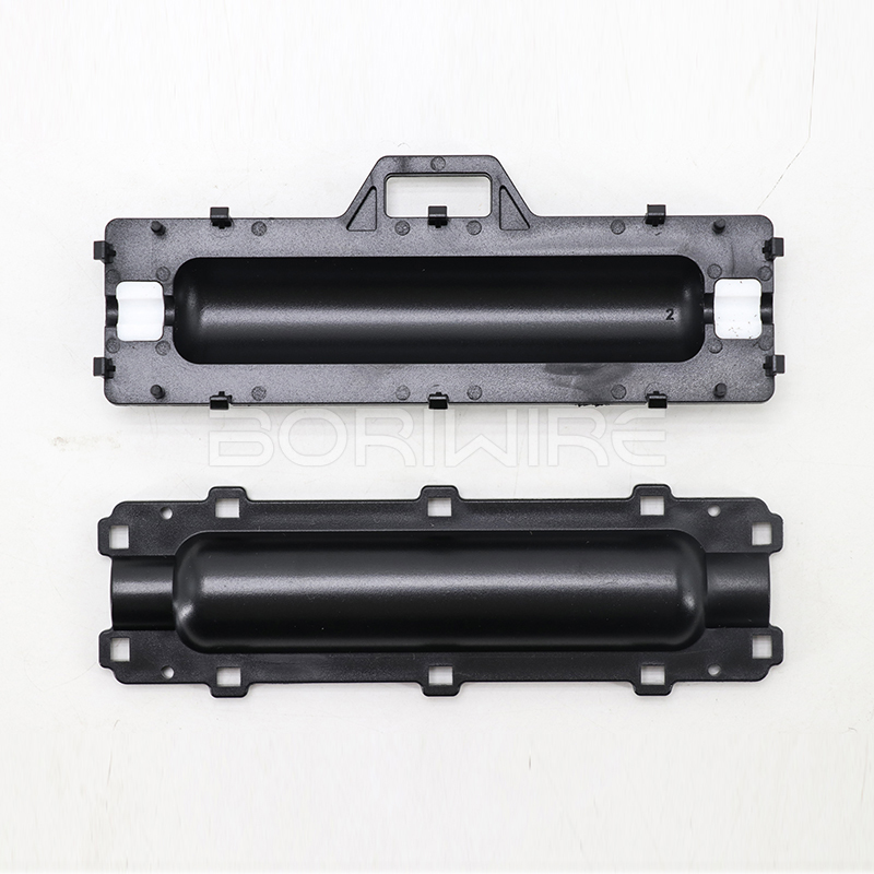 Submarine waterproof photovoltaic junction box