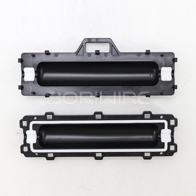 Submarine waterproof photovoltaic junction box