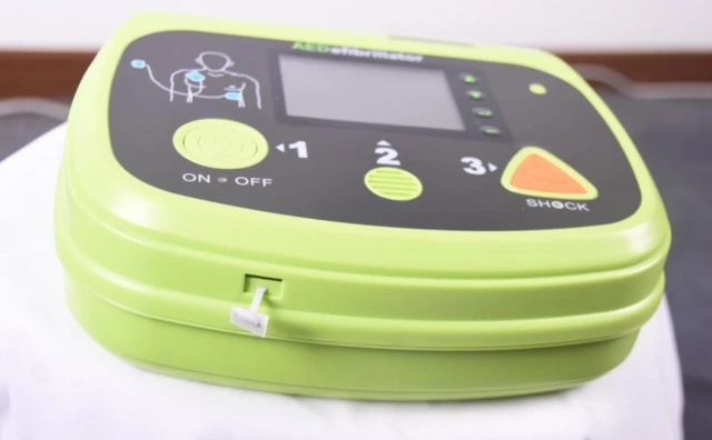 Medical First Aid Automated External Defibrillator Portable AED For Hospital,Fatali Medical equipment