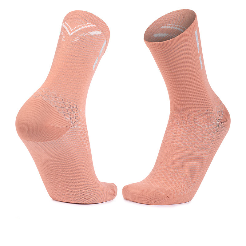 Breathable sweat-absorbent mid-calf socks for men and women anti-pilling training sports socks for adults outdoor quick-drying cycling socks