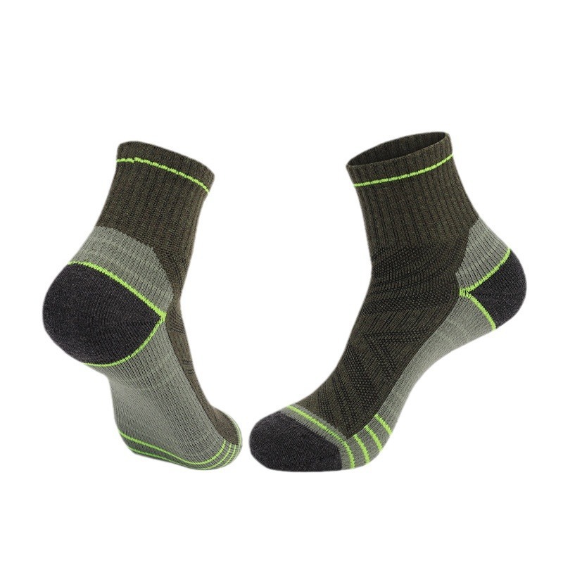 New thickened towel bottom sports socks for men, non-slip casual socks, breathable sweat-absorbent socks, outdoor running socks