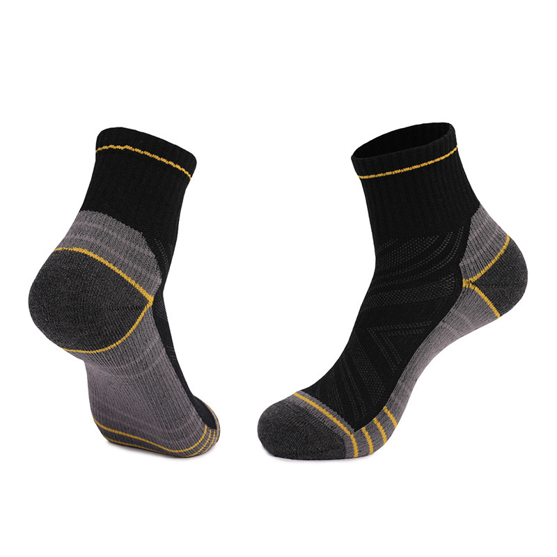New thickened towel bottom sports socks for men, non-slip casual socks, breathable sweat-absorbent socks, outdoor running socks