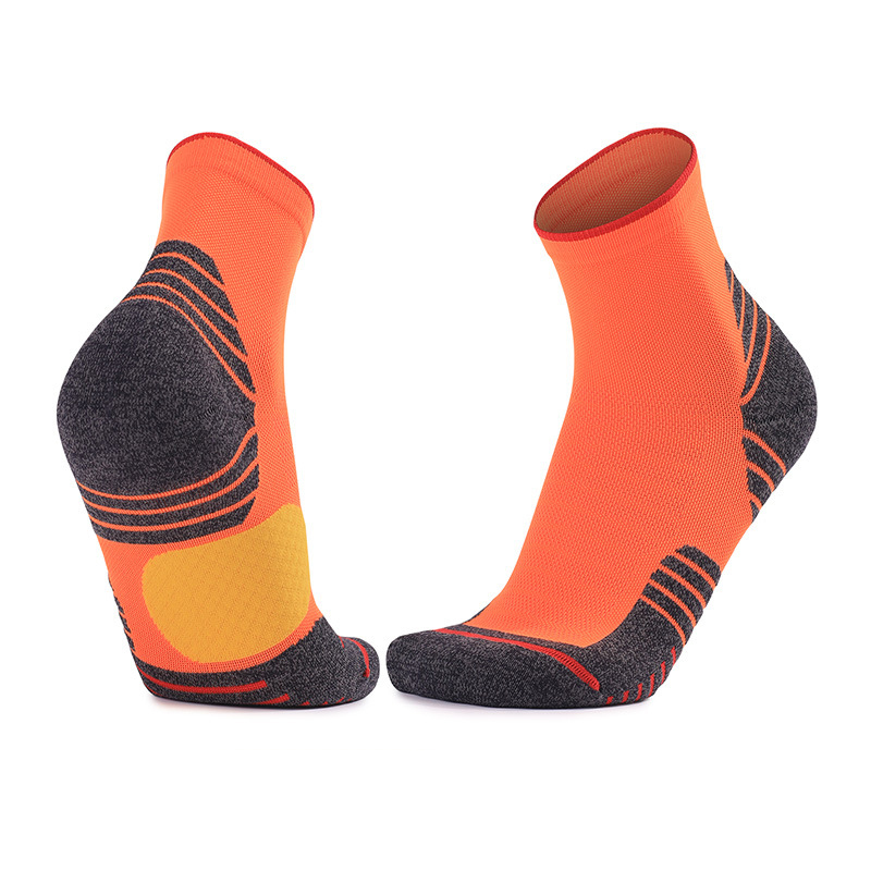 Adult thickened towel bottom mid-tube socks non-slip wear-resistant sports socks breathable marathon running socks
