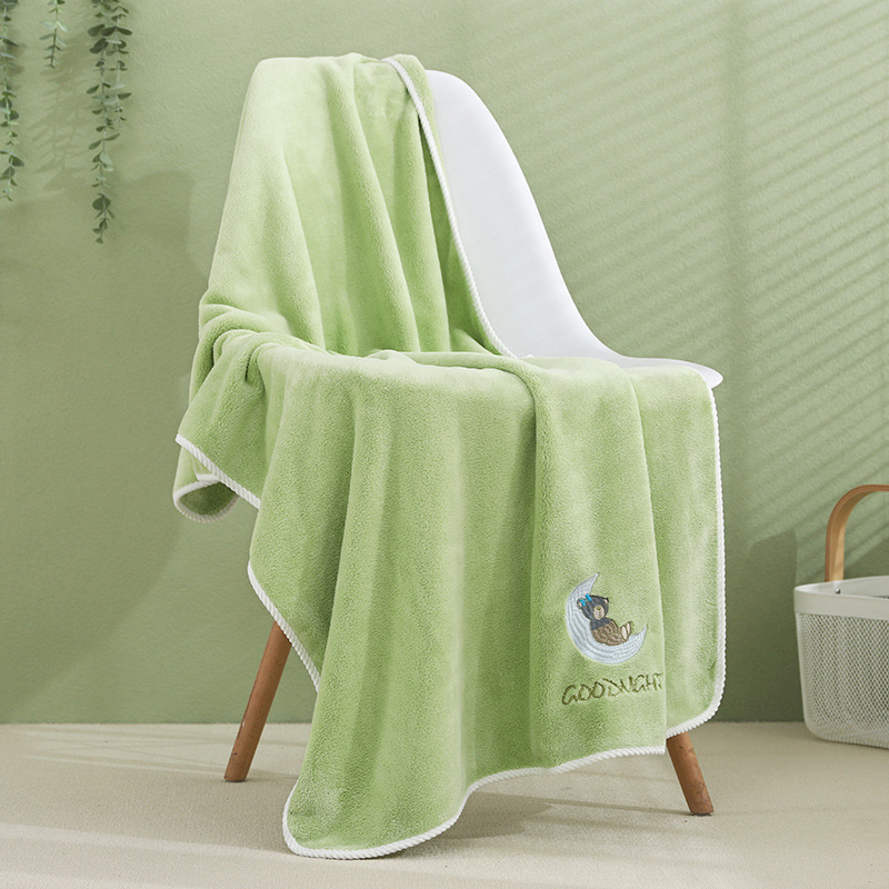 Coral velvet bath towel no hair off embroidered large bath towel Thick Wrap Super absorbent beach towel (2 packs)