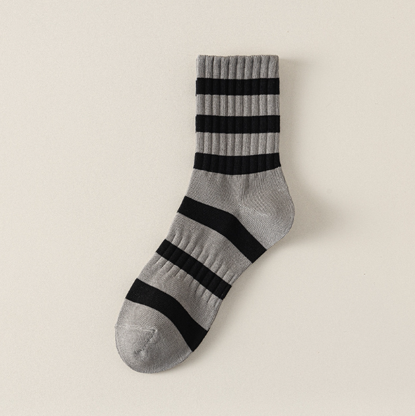 Men's mid length socks with boneless stripes for autumn and winter, cotton socks for sports, sweat absorption and warmth, men's thick long socks（4 pairs）