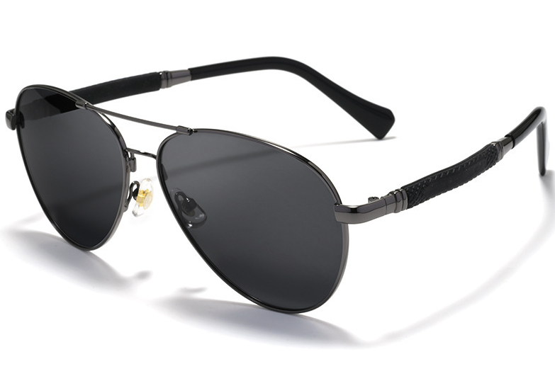 Men's polarized sunglasses for outdoor sun protection and UV protection while driving