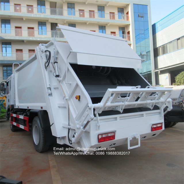 Dongfeng back loaded compression garbage truck