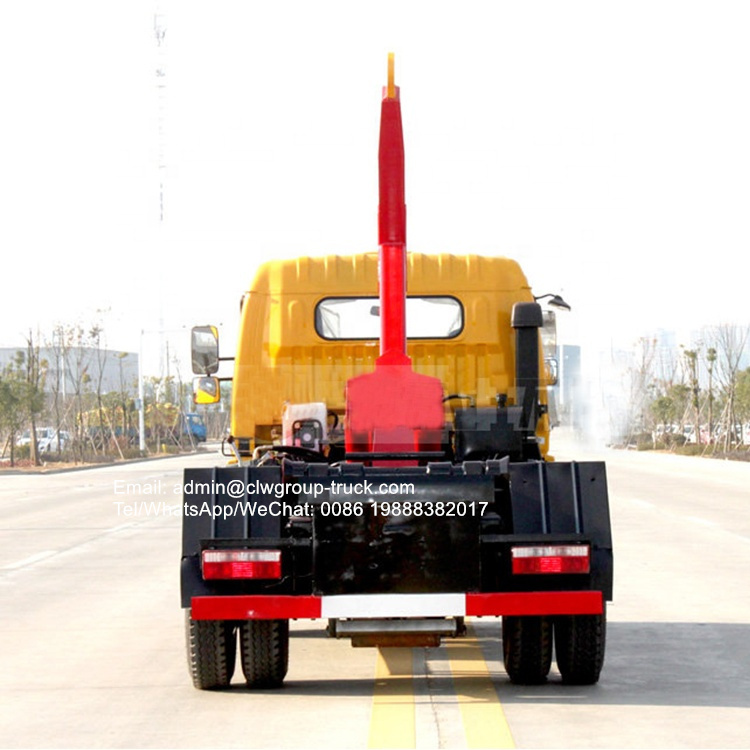 Dongfeng 6 tons hook lift dump truck