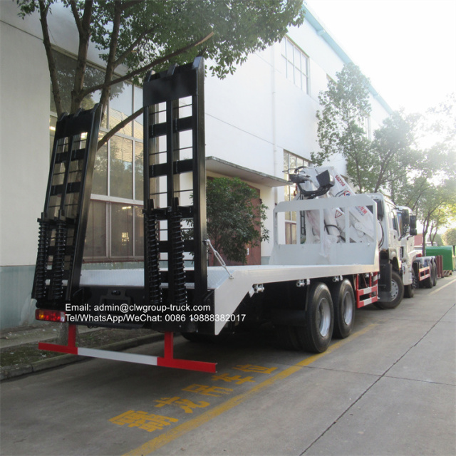Sinotruk flatbed with knuckle crane 14tons