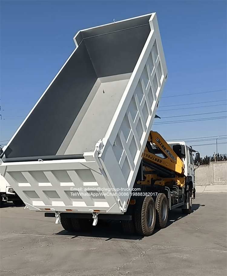 sinotruk dump truck with knuckle crane