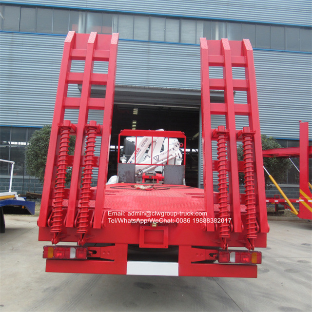 sinotruk flatbed with hydraulic arm crane for trucks