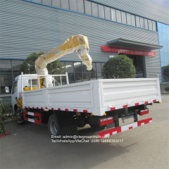 dongfeng small lorry with xcmg crane right hand drive
